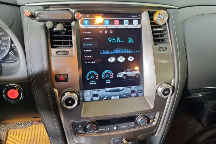 Used Nissan Patrol  Audio And AC Panel