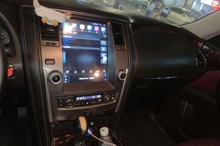 Used Nissan Patrol 2018 4.0L LinkedIn Edition Audio And AC Panel