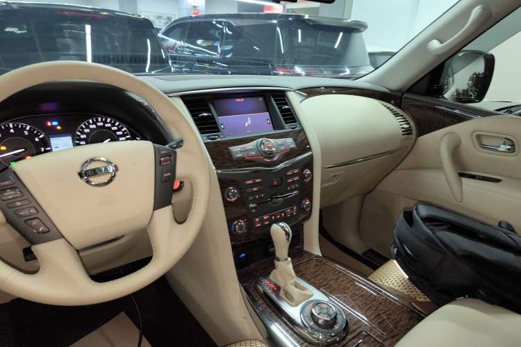 Used Nissan Patrol 2018 4.0L SE Middle East Version Audio And AC Panel