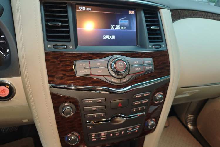 Used Nissan Patrol 2018 4.0L Flagship Version Audio And AC Panel