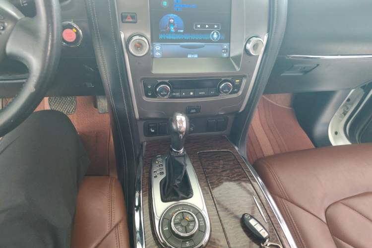 Used Nissan Patrol 2018 4.0L Automatic 7-Seater Middle East Version Audio And AC Panel