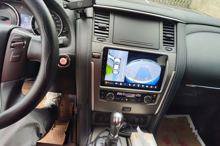 Used Nissan Patrol 2018 4.0L LinkedIn Edition Audio And AC Panel
