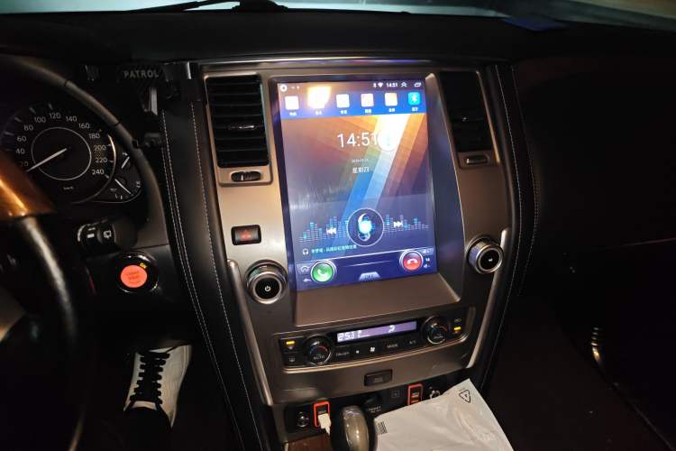 Used Nissan Patrol 2018 4.0L LinkedIn Edition Audio And AC Panel