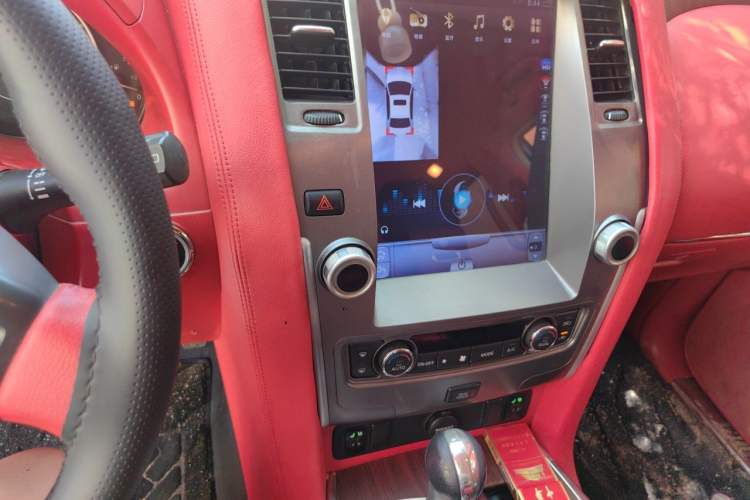 Used Nissan Patrol 2018 4.0L LinkedIn Edition Audio And AC Panel