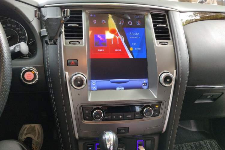 Used Nissan Patrol  Audio And AC Panel