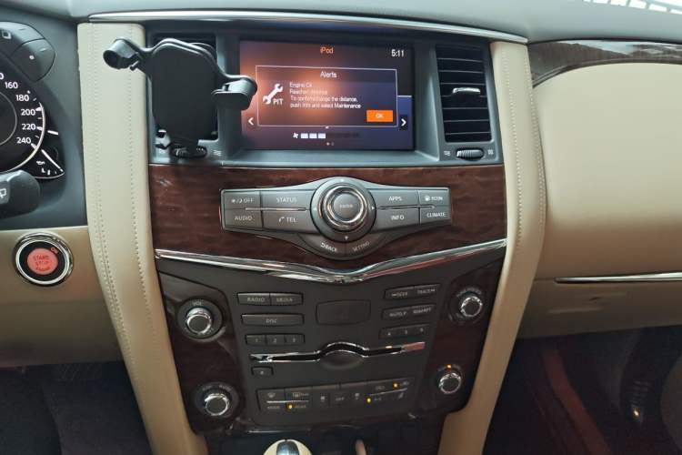 Used Nissan Patrol  Audio And AC Panel