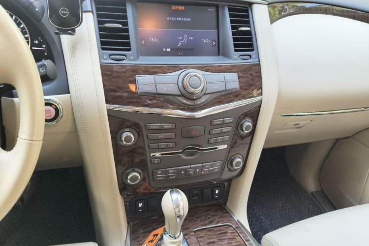 Used Nissan Patrol 2018 4.0L Platinum Edition Audio And AC Panel