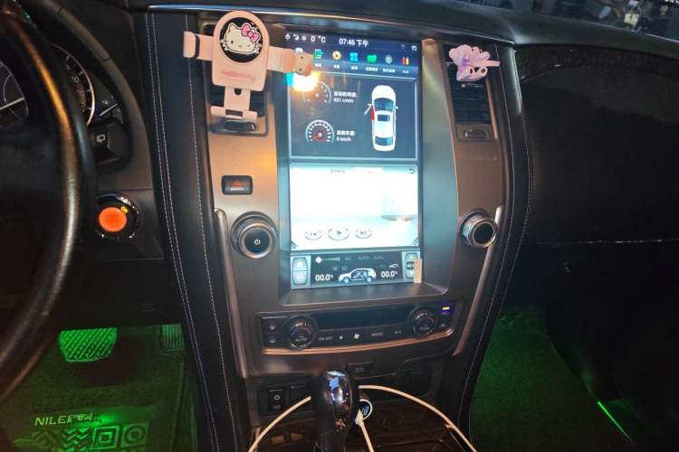 Used Nissan Patrol 2018 Y62 4.0 XE Middle East Audio And AC Panel