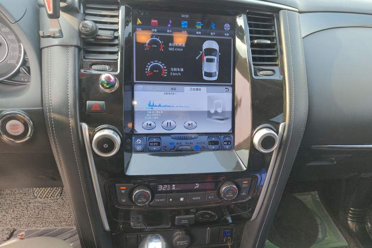 Used Nissan Patrol 2018 4.0L LinkedIn Edition Audio And AC Panel