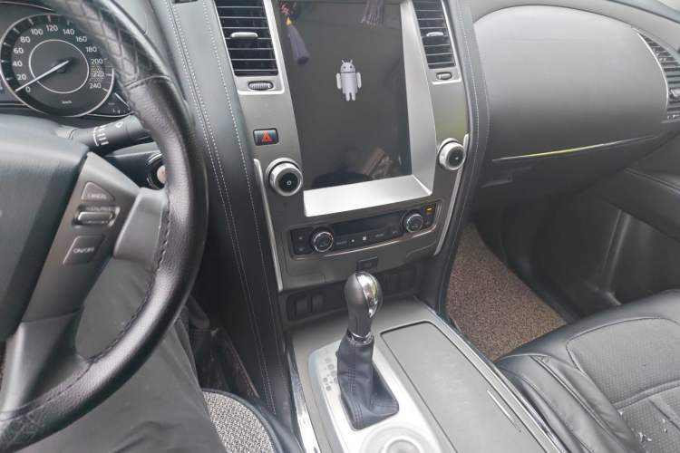 Used Nissan Patrol  Audio And AC Panel
