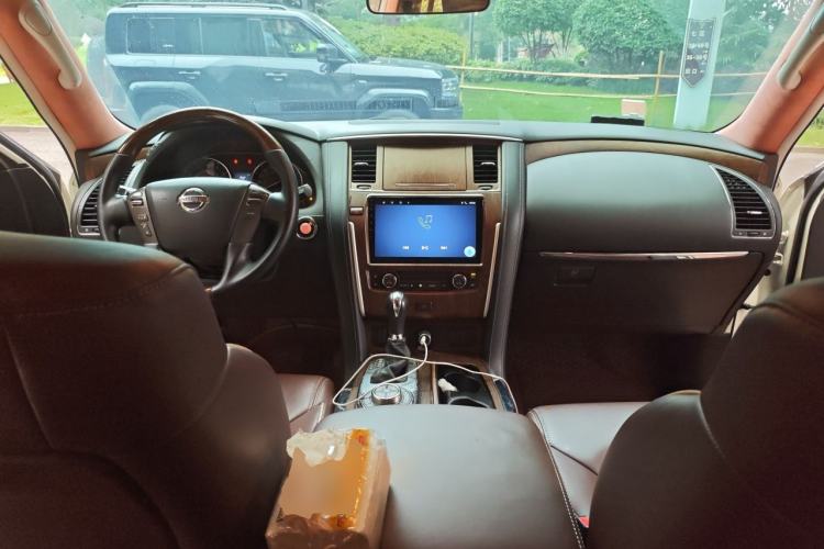 Used Nissan Patrol 2018 4.0L Automatic 7-Seater Middle East Version Center Console