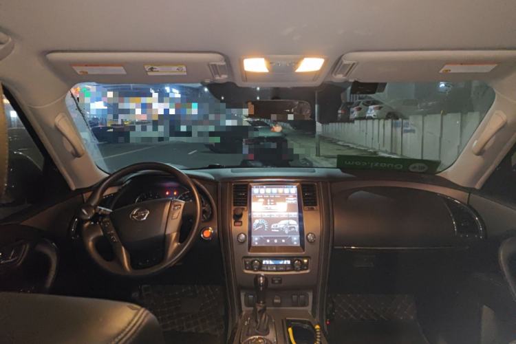 Used Nissan Patrol 2018 4.0L Automatic 7-Seater Middle East Version Center Console