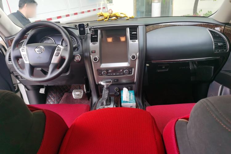 Used Nissan Patrol 2018 Y62 4.0 XE Middle East Center Console