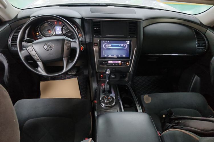 Used Nissan Patrol 2018 Y62 4.0 XE Middle East Center Console