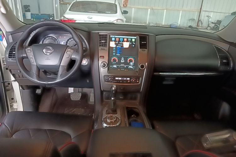 Used Nissan Patrol 2018 Y62 4.0 XE Middle East Center Console