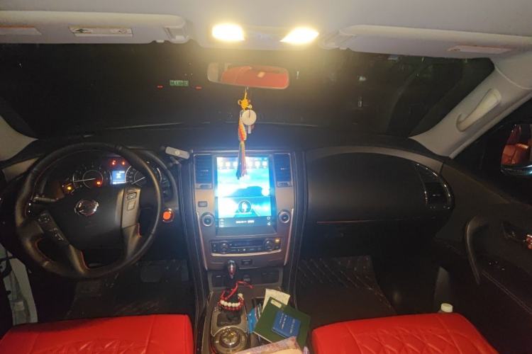 Used Nissan Patrol 2018 4.0L LinkedIn Edition Center Console