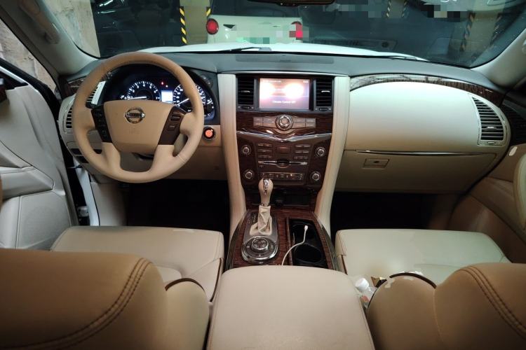 Used Nissan Patrol  Center Console