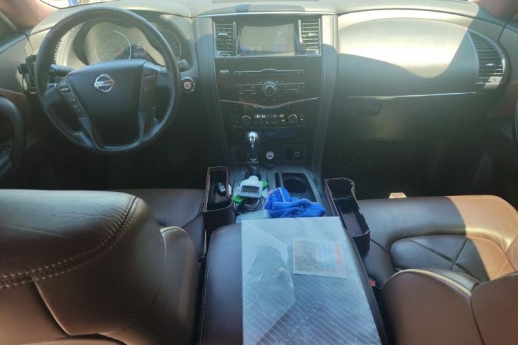 Used Nissan Patrol 2018 Y62 4.0 XE Middle East Center Console