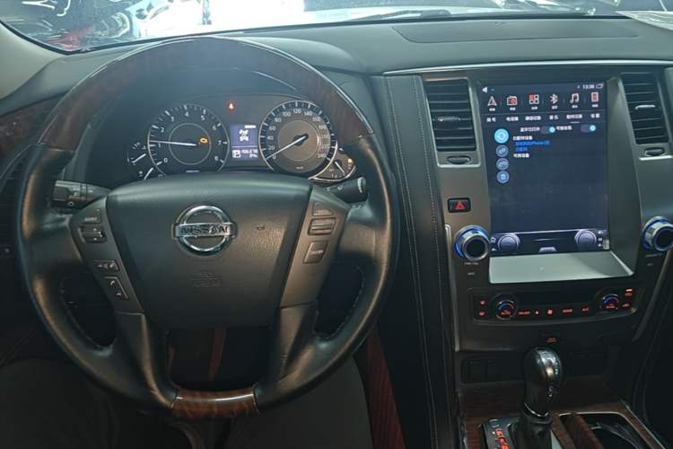 Used Nissan Patrol 2018 4.0L SE Middle East Version Center Console