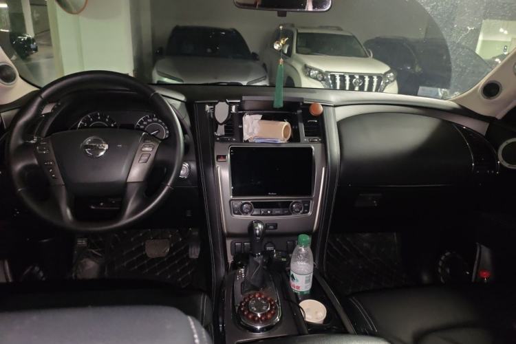 Used Nissan Patrol  Center Console