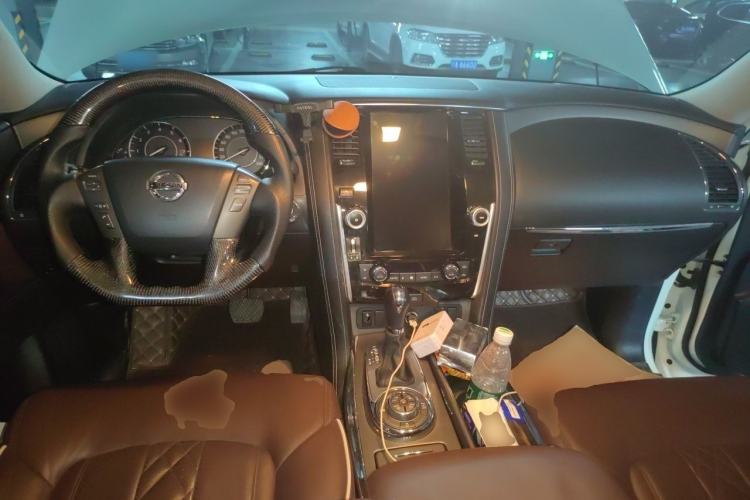 Used Nissan Patrol 2018 4.0L Automatic 7-Seater Middle East Version Center Console
