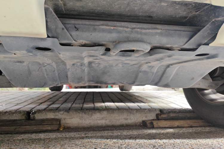 Used Nissan Patrol 2018 4.0L SE Middle East Version Chassis Front