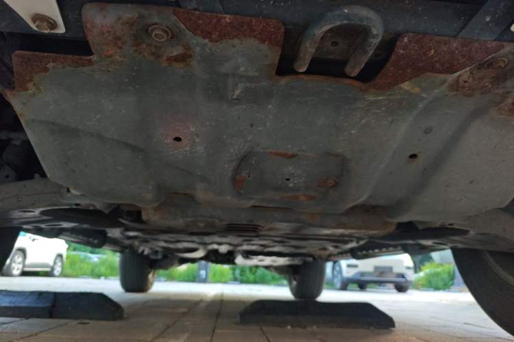 Used Nissan Patrol 2018 4.0L SE Middle East Version Chassis Front