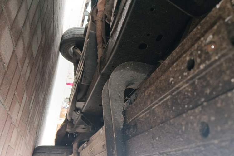 Used Nissan Patrol 2018 4.0L LinkedIn Edition Chassis Front Left
