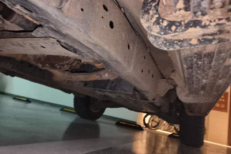 Used Nissan Patrol 2018 4.0L LinkedIn Edition Chassis Front Left