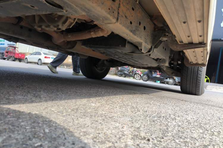 Used Nissan Patrol 2018 4.0L LinkedIn Edition Chassis Front Left