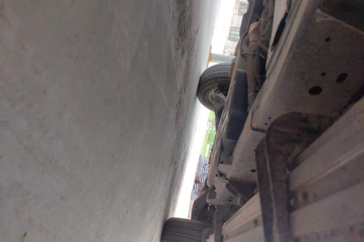 Used Nissan Patrol 2018 4.0L SE Middle East Version Chassis Front Left