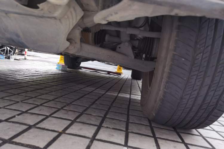 Used Nissan Patrol 2018 4.0L LinkedIn Edition Chassis Front Left