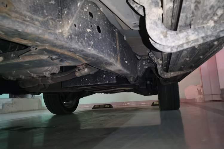 Used Nissan Patrol 2018 4.0L Platinum Edition Chassis Front Left