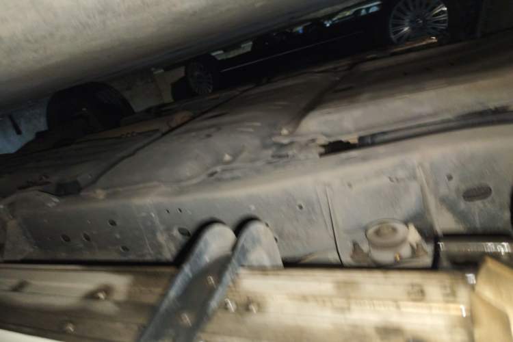 Used Nissan Patrol 2018 4.0L Automatic 7-Seater Middle East Version Chassis Front Left