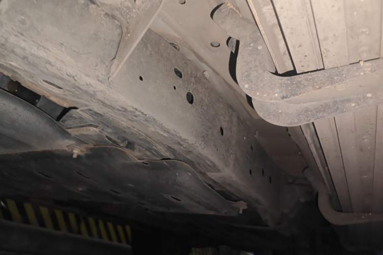 Used Nissan Patrol 2018 4.0L Automatic 7-Seater Middle East Version Chassis Front Left