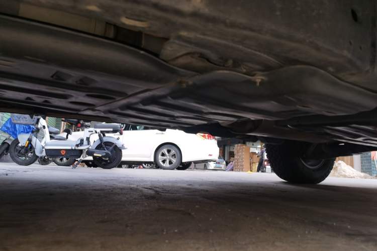 Used Nissan Patrol 2018 4.0L LinkedIn Edition Chassis Front Left