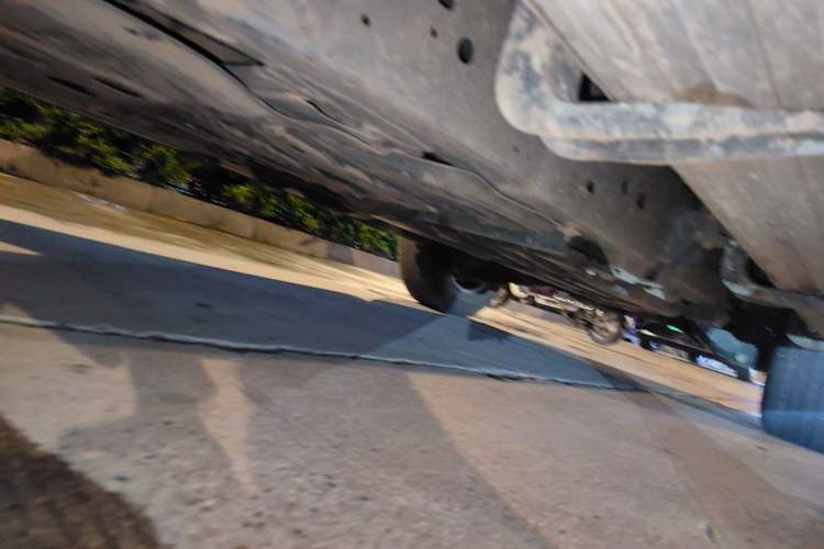 Used Nissan Patrol 2018 Y62 4.0 XE Middle East Chassis Front Left