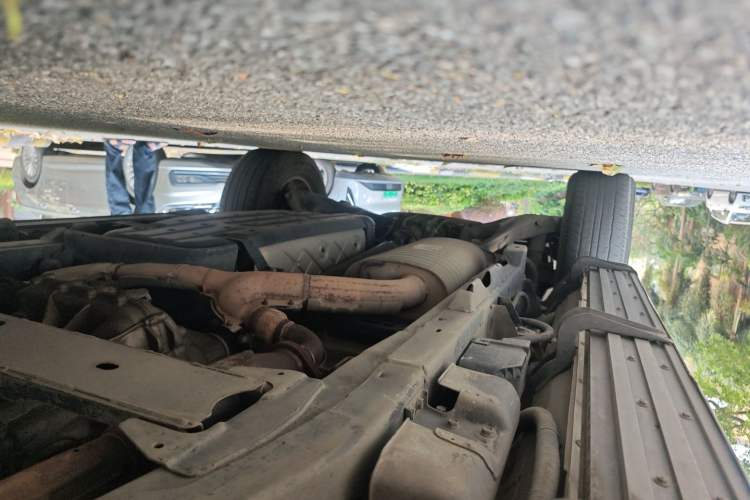 Used Nissan Patrol 2018 5.6L Standard Version Chassis Front Right