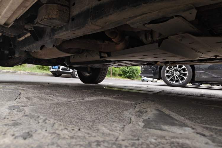 Used Nissan Patrol 2018 4.0L Flagship Model Chassis Front Right