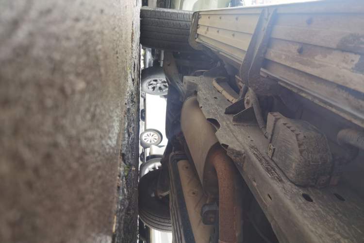 Used Nissan Patrol 2018 4.0L LinkedIn Edition Chassis Front Right