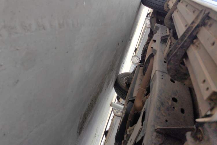 Used Nissan Patrol 2018 4.0L SE Middle East Version Chassis Front Right