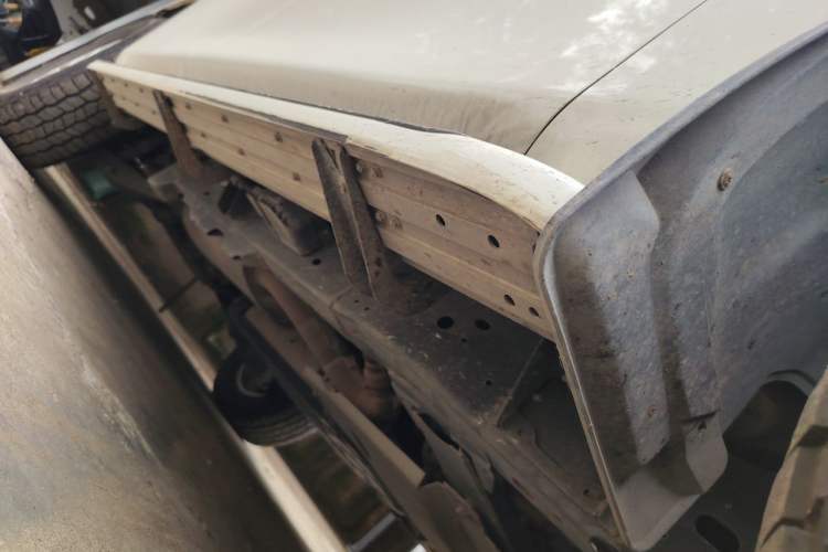 Used Nissan Patrol 2018 4.0L Automatic 7-Seater Middle East Version Chassis Front Right