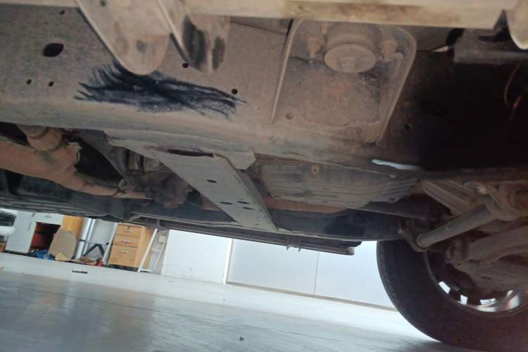 Used Nissan Patrol 2018 Y62 4.0 XE Middle East Chassis Front Right