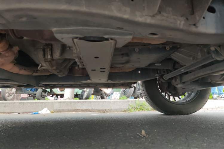 Used Nissan Patrol 2018 4.0L Flagship Model Chassis Front Right