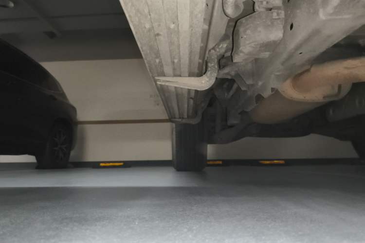 Used Nissan Patrol 2018 4.0L LinkedIn Edition Chassis Front Right