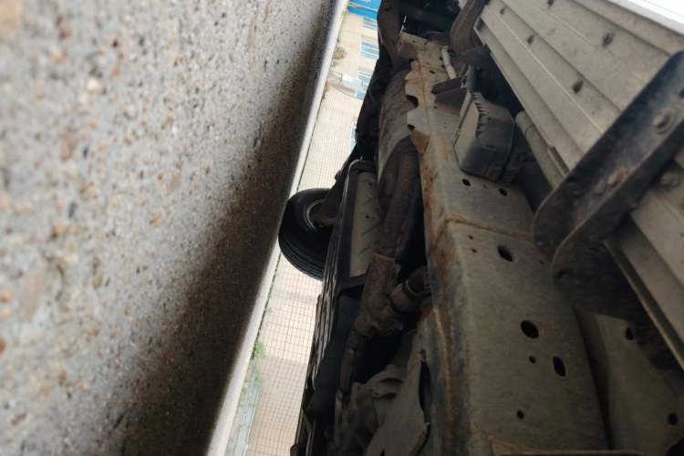 Used Nissan Patrol 2018 4.0L LinkedIn Edition Chassis Front Right
