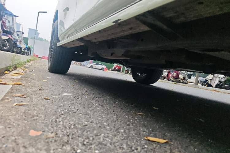 Used Nissan Patrol 2018 4.0L Flagship Model Chassis Front Right