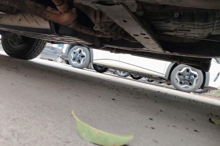 Used Nissan Patrol 2018 4.0L LinkedIn Edition Chassis Front Right