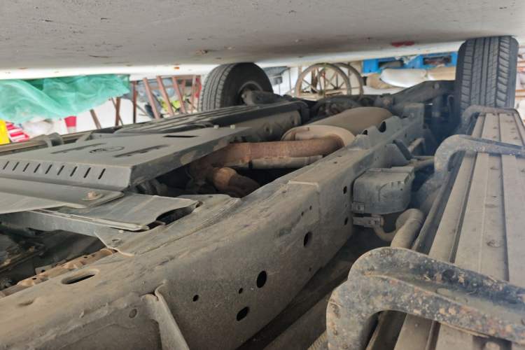 Used Nissan Patrol 2018 4.0L Automatic 7-Seater Middle East Version Chassis Front Right