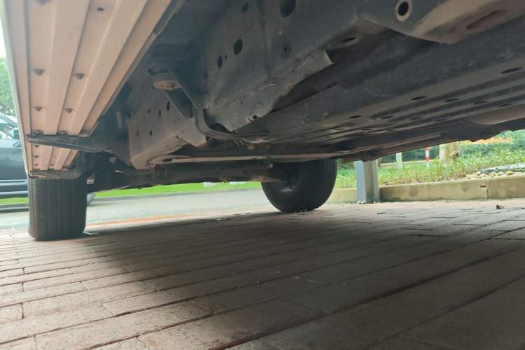 Used Nissan Patrol 2018 4.0L Automatic 7-Seater Middle East Version Chassis Rear Left
